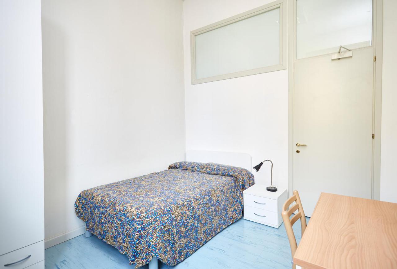 Amdg Hostal *